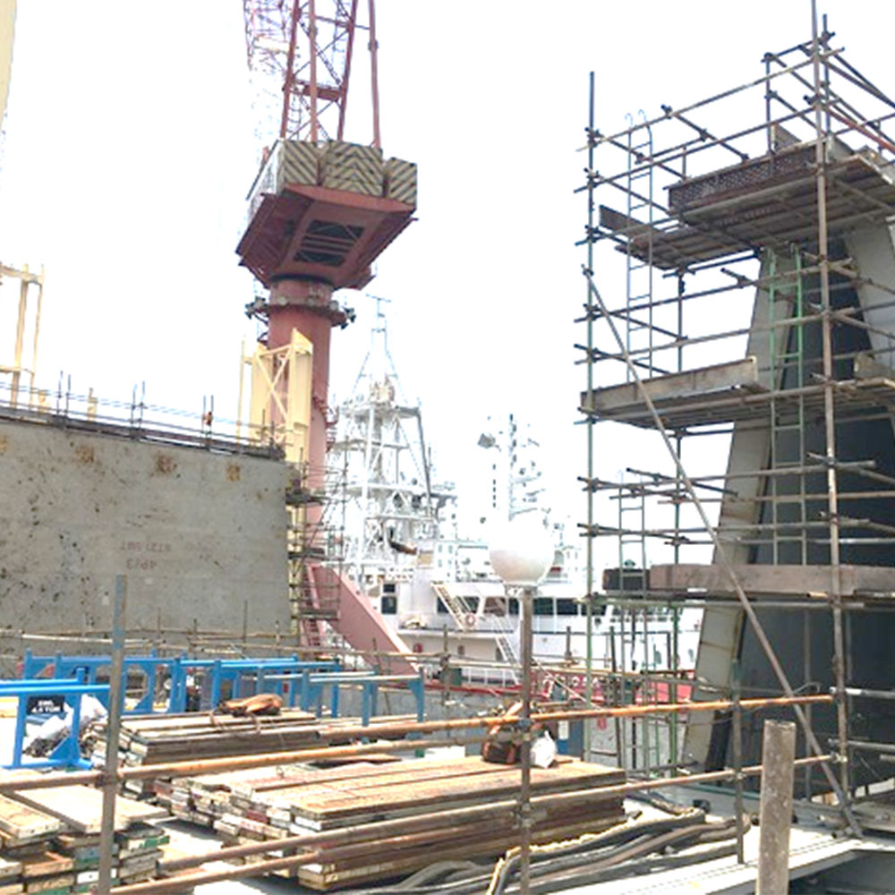 Folding Hatch Cover Repair in Shipyard