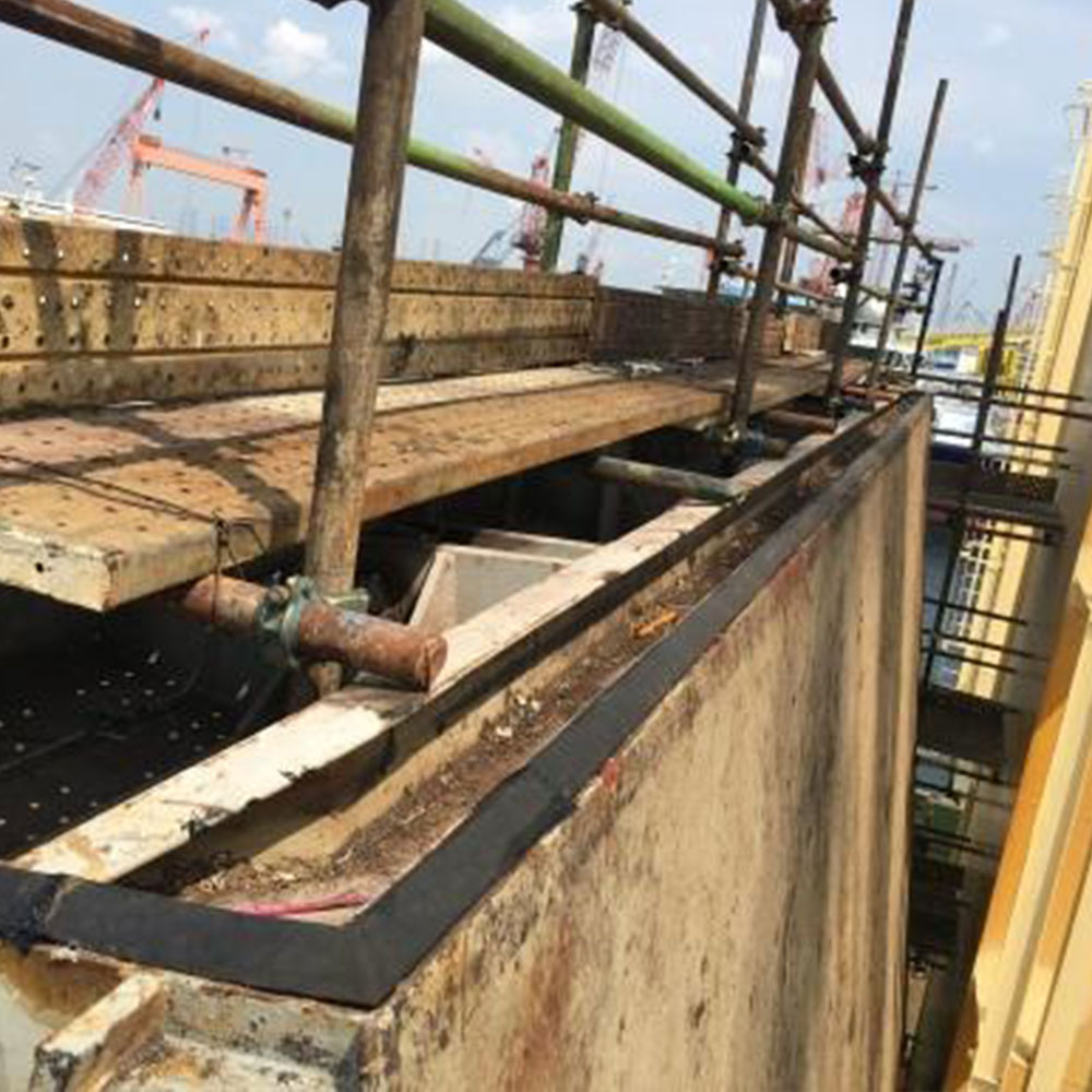 Rubber packing renewal