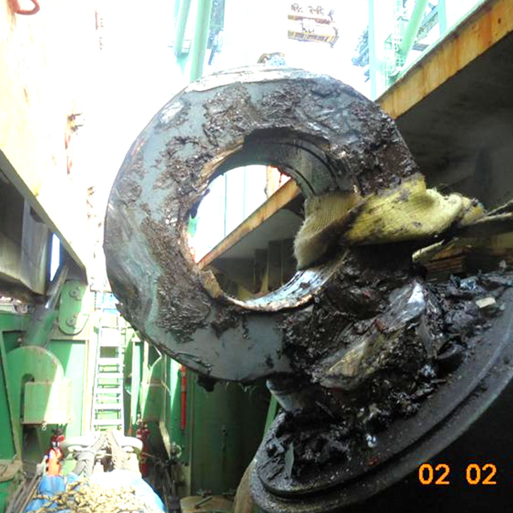 Damaged Cylinder due to Worn Pin